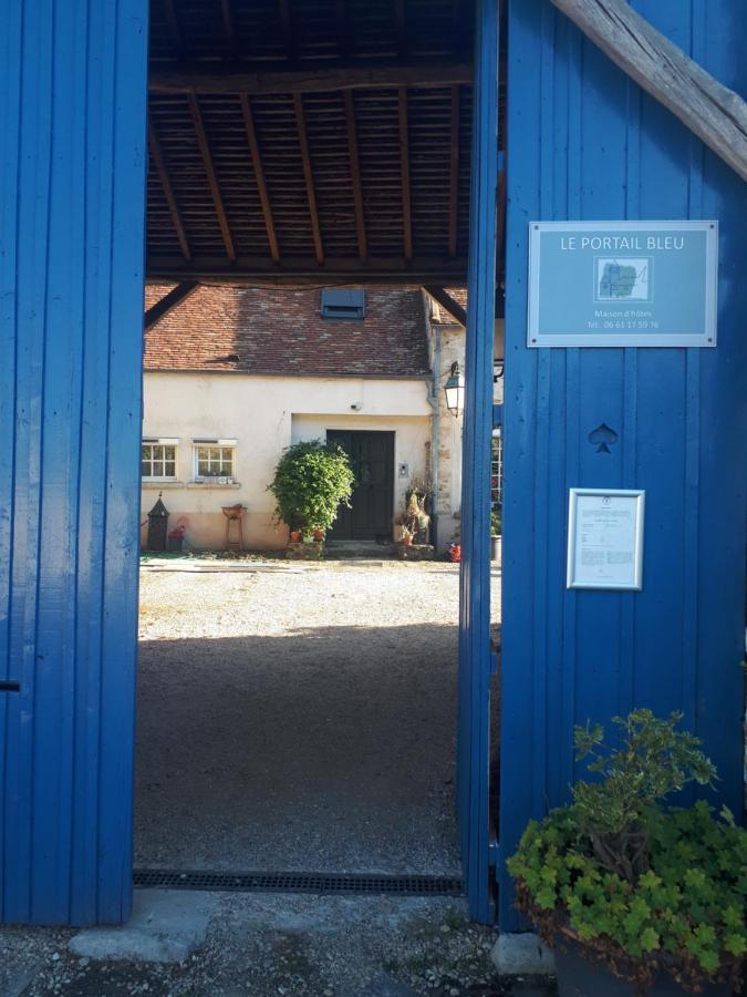 Le Portail Bleu Bed & Breakfast Chatres  Luaran gambar